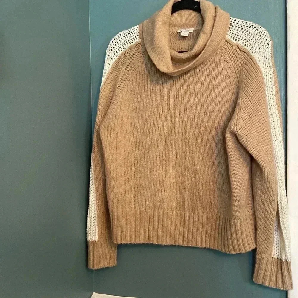 Sundance tan/cream sweater - large - cowl neck - great condition